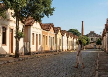 Vila da Usina Junqueira no interior de São Paulo // Créditos total: https://www.youtube.com/@antesdepartirviagens