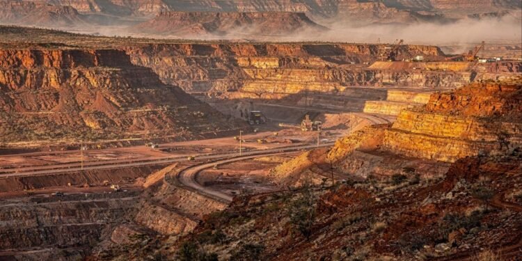 Descoberta de US$ 5,7 trilhões: maior depósito de ferro do mundo é revelado na Austrália