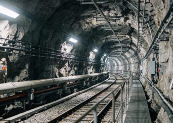 Um mundo subterrâneo foi construído tão vasto que rivaliza com as cidades da superfície