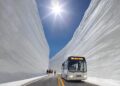 Tateyama brilha como o monumental corredor de neve com paredes de 20 metros de altura // Créditos: depositphotos.com / ake1150sb
