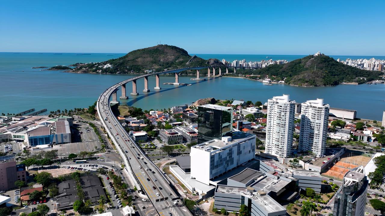 Essa capital-ilha mistura praias, história colonial e portos e está entre as melhores em qualidade de vida