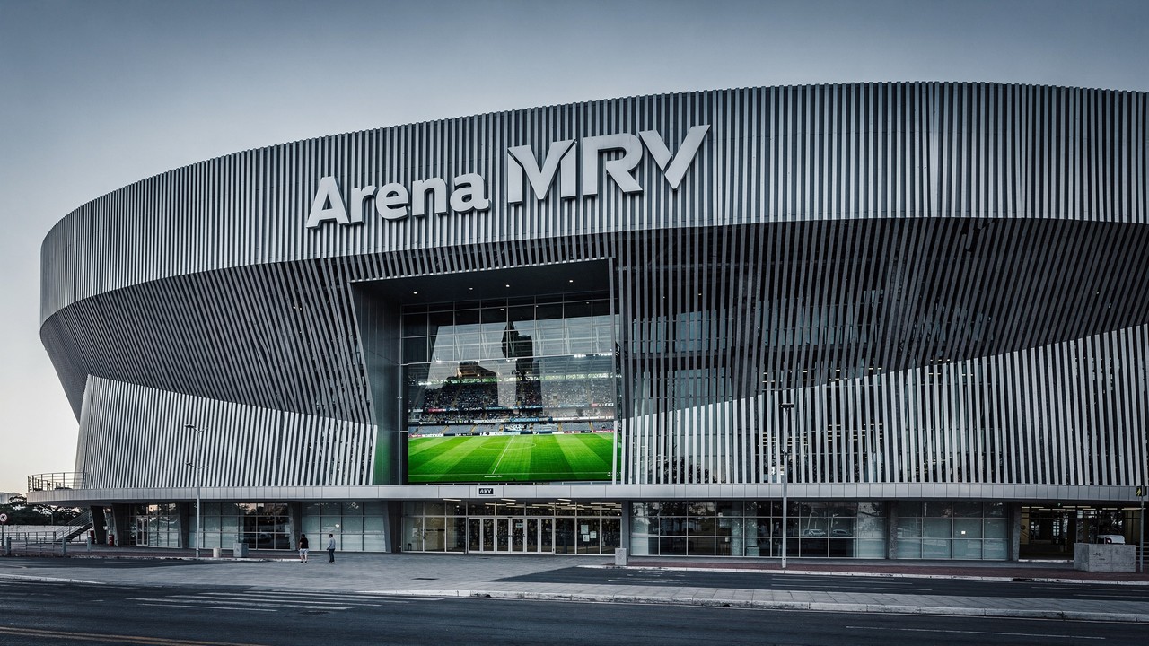 Com capacidade para 46 mil torcedores e 4 mil toneladas de aço, a arena inaugurada em 2023 tornou-se a casa tecnológica e o novo caldeirão do Galo