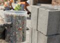 Engenheiro com 25 anos de carreira cria agregado que transforma plástico irreciclável em concreto para construção