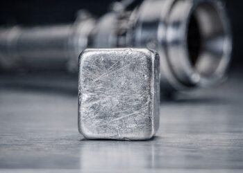 Esqueça o ouro, pois este metal denso resiste a 2.400°C e custa até US$ 160 mil o quilo, sendo a joia rara da tecnologia espacial