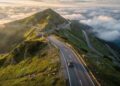 Rodovia na Romênia ganha fama por atingir 2.145 m de altitude, pois a Transalpina é a estrada mais alta e sinuosa de toda a região dos Cárpatos