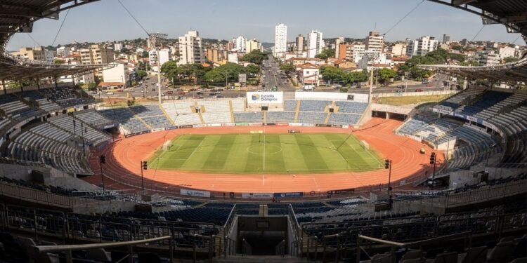 Com capacidade para 13.500 pessoas e inaugurado em 1941, o Estádio Olímpico de Goiânia tornou-se o marco esportivo e cultural mais antigo de Goiás