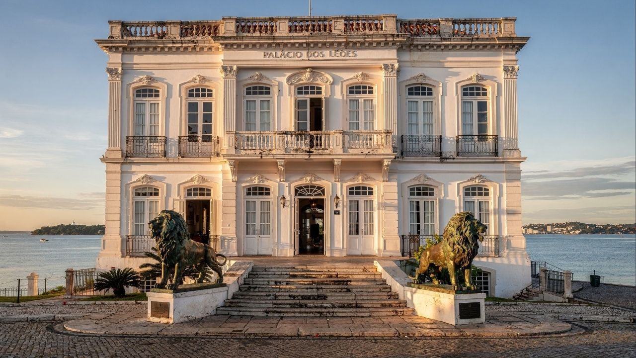 Com arquitetura de 1612 e 3.000 metros quadrados de área, o Palácio dos Leões em São Luís tornou-se a sede do governo e o maior símbolo da história do Maranhão