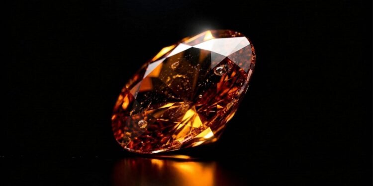 Esqueça o rubi, pois esta gema é a mais rara do Guinness e vale US$ 60.000 o quilate, sendo a obra-prima absoluta da geologia mundial