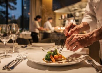 Com 200 funcionários e 3 estrelas Michelin, o Eleven Madison Park opera com perfeição para manter o título de melhor restaurante de todo o mundo