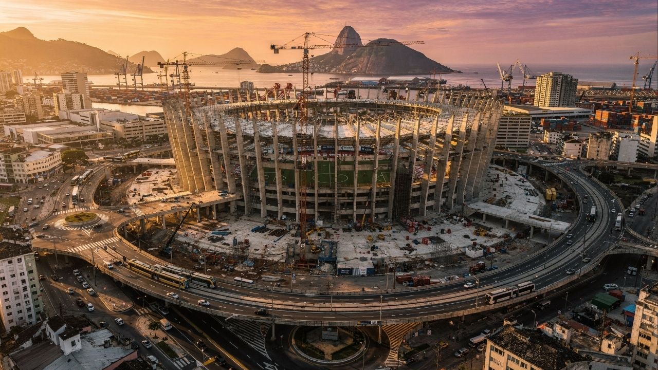 Com capacidade para 80 mil pessoas, o novo estádio do Flamengo virou o projeto arquitetônico mais ambicioso do Rio de Janeiro e promete revolucionar as arenas brasileiras