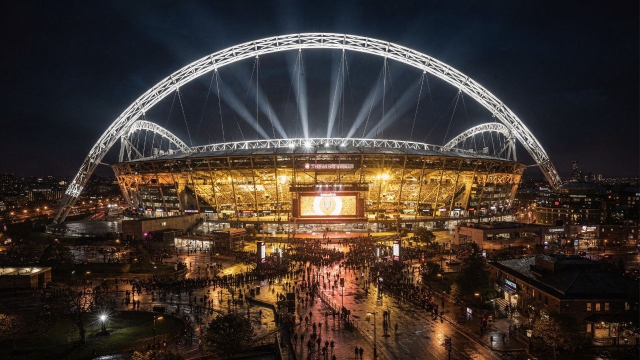 Com um arco de 134 metros e 90 mil assentos, o estádio de Wembley, inaugurado em 2007, tornou-se o templo do futebol e o maior palco de shows de Londres