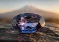 Esqueça o diamante e o rubi, pois esta gema azul só existe na Tanzânia e vale US$ 1.200 o quilate, sendo o tesouro final da África