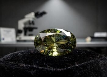 Esqueça o diamante, pois esta gema era um mito até valer US$ 35.000 o quilate, sendo a maior descoberta da química moderna