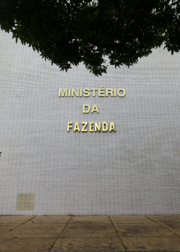 MINISTÉRIO DA FAZENDA E O CRESCIMENTO DA ECONOMIA