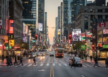 Rua no Canadá ganha fama por seus 1.896 km de extensão, pois o trajeto de 1794 atravessa florestas, sendo uma das vias mais longas do mundo