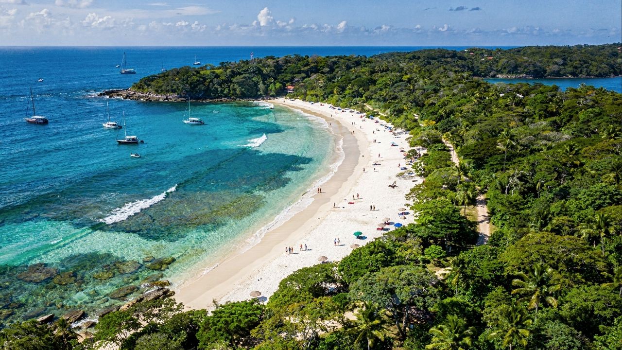 O Caribe catarinense ficou mais exclusivo após a Ilha do Campeche barrar multidões e exigir agendamento digital para as vagas em 2026