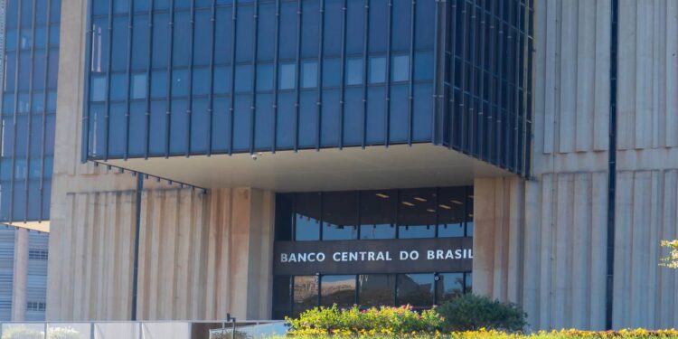 BANCO CENTRAL, FOCUS