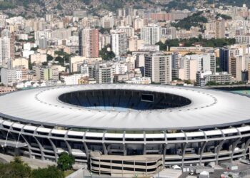 Com públicos acima de 150 mil pessoas, o Maracanã consolidou fama de maior estádio do Brasil e virou símbolo de grandeza