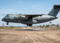 Com capacidade para 26 toneladas e velocidade de 870 km/h, o Embraer KC-390 Millennium é o maior avião militar já desenvolvido na América Latina