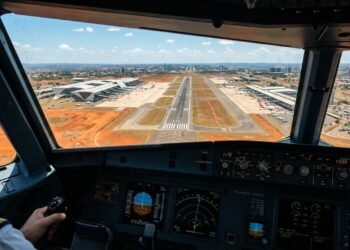 Com capacidade para 60 pousos por hora e duas pistas paralelas, o terminal de 1957 tornou-se o segundo maior centro de conexões aéreas do Brasil
