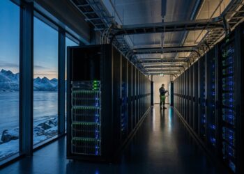 Gigantes da tecnologia estão escondendo os seus maiores data centers dentro de cavernas geladas no Círculo Polar Ártico