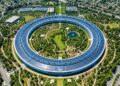 Com 80% de área verde e painéis de vidro curvo, o Apple Park em Cupertino virou a sede tecnológica mais icônica e sustentável de toda a Califórnia