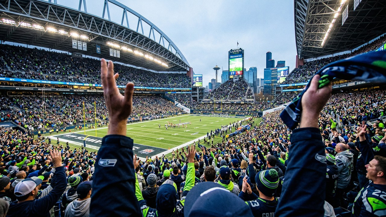 Com capacidade para 68 mil pessoas e recorde de 137 decibéis, o CenturyLink Field de 2002 tornou-se o estádio mais barulhento de todos os EUA