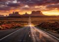 Estrada nos EUA ganha fama pelo Monument Valley, pois seus 103 km de asfalto em linha reta viraram o cenário de cinema mais icônico do Arizona