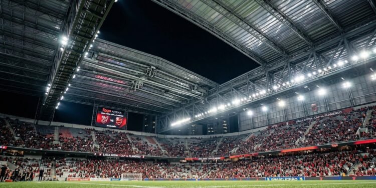Com teto retrátil inovador e capacidade para 42 mil torcedores, o estádio, de 1914, tornou-se a arena mais moderna e tecnológica da América Latina