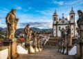 Com suas 12 estátuas de profetas em pedra-sabão de Aleijadinho, o santuário de 1757 tornou-se o maior tesouro do barroco mineiro em Congonhas
