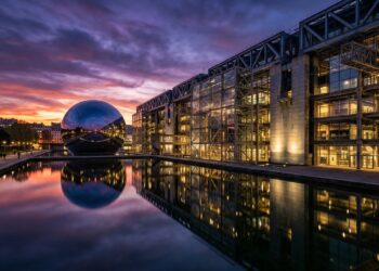 Com uma estrutura de aço de 250 metros de comprimento e um planetário, o complexo de 1986 tornou-se o maior museu de ciências de toda a Europa