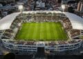 Com capacidade para 15.586 pessoas e inaugurada em 1969, a Arena Batistão tornou-se o maior palco do futebol e da história de Sergipe