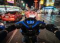 Deslizando pelo trânsito com câmbio totalmente automático e faróis em LED, a econômica scooter da gigante japonesa atinge 50 km por litro custando 13 mil reais
