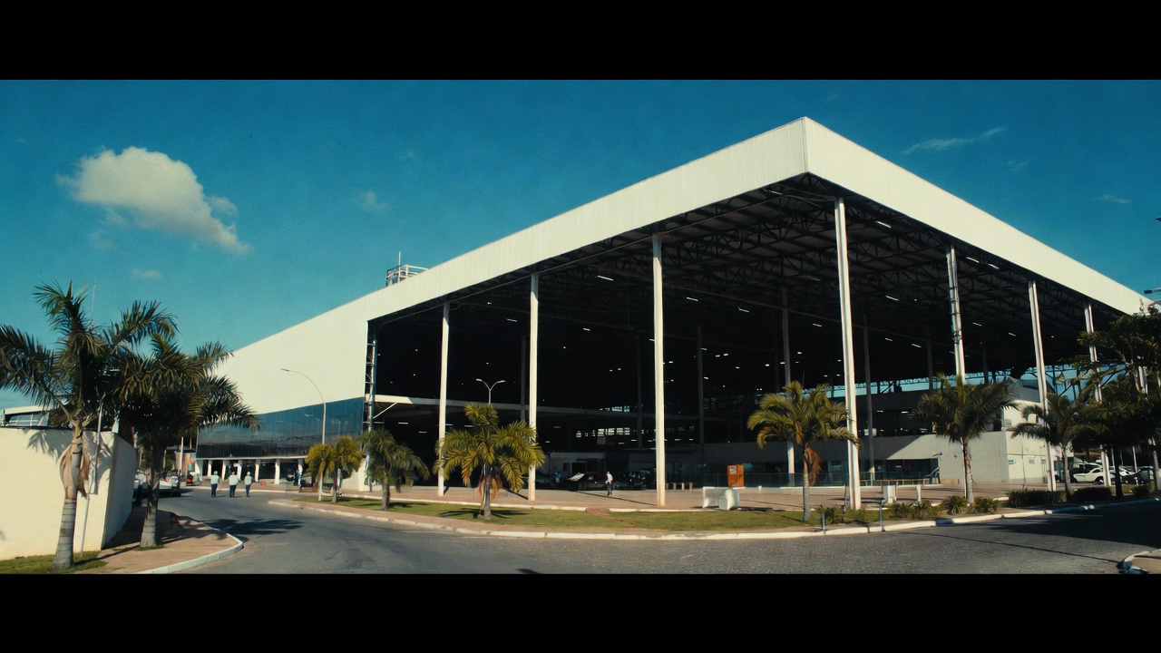 Com investimento de R$ 3 bilhões, a nova fábrica de carros elétricos instalada no Nordeste brasileiro deve gerar 10 mil empregos e transformar a região no maior polo de tecnologia automotiva da América Latina