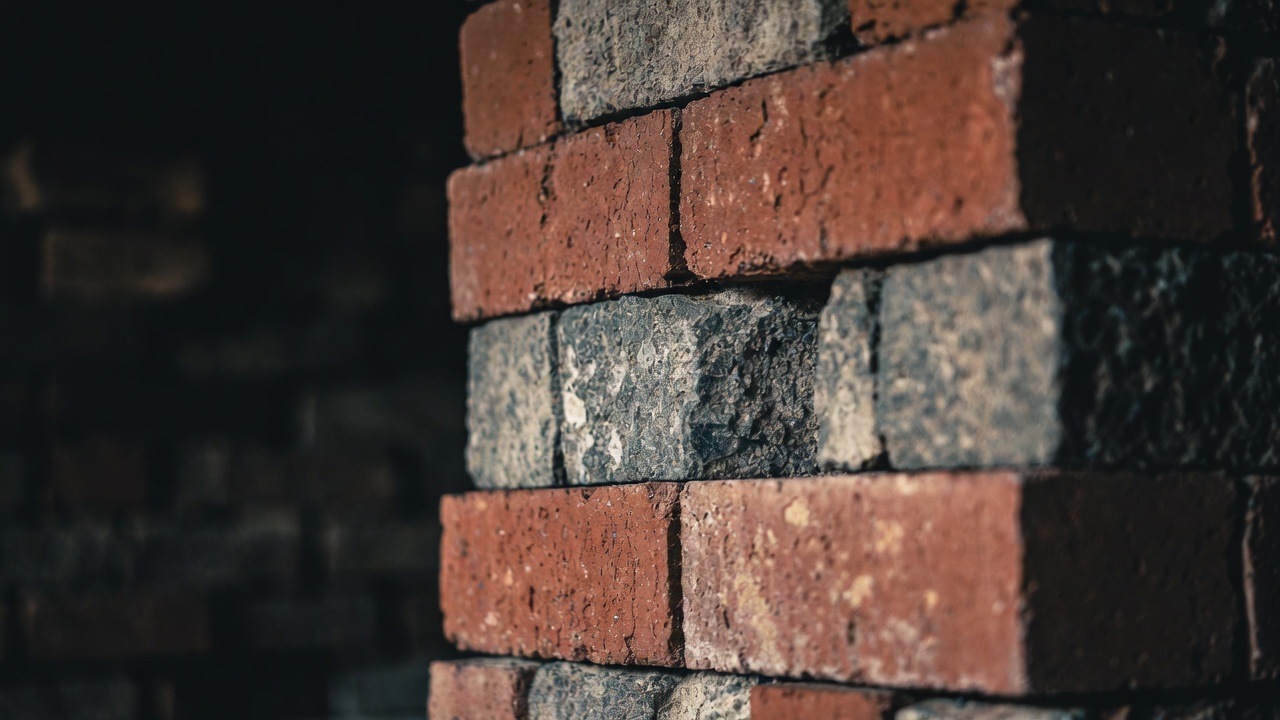 Escondendo uma rede de esgoto planejada há mais de 4 mil anos, a metrópole de tijolos esquecida na Ásia abrigava 40 mil pessoas com um luxo urbano inexplicável