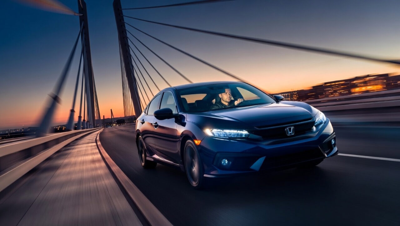 Entregando 173 cavalos de potência e consumo de cerca de 14 km/l na estrada, o sedã turbo da famosa marca japonesa alcança aproximadamente 210 km/h com alta estabilidade