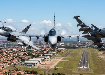 Essa cidade do interior abriga os caças mais modernos do Brasil e o 2º maior polo farmacêutico do país