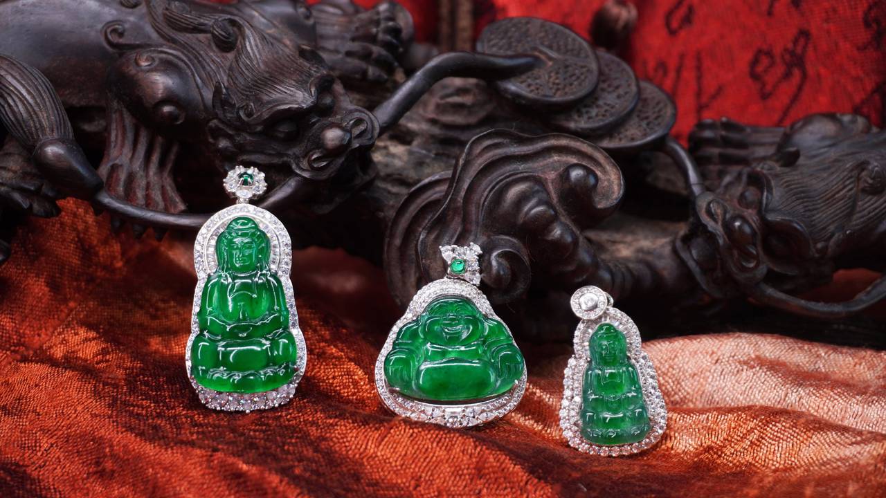 Esqueça a esmeralda e o rubi, pois esta gema verde vale US$ 3 milhões o quilate, sendo a obra-prima mais valiosa de toda a Ásia