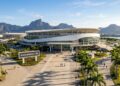 Com capacidade para 18 mil pessoas e estrutura de 2007, a arena da Barra tornou-se o maior palco de shows e grandes eventos do Rio de Janeiro