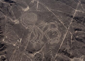 Desenhando figuras geométricas de até 370 metros de comprimento, a misteriosa civilização sul-americana marcou um deserto de mil quilômetros quadrados há cerca de 2 mil anos