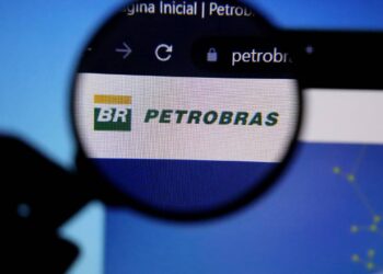PETROLEIRAS SOBEM COM GUERRA NO IRÃ