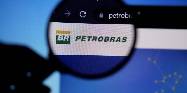 PETROLEIRAS SOBEM COM GUERRA NO IRÃ