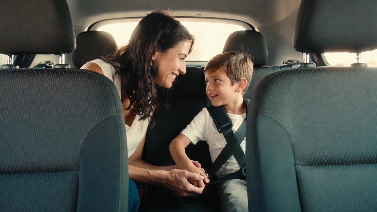 Enfrentando o asfalto ruim com 185 milímetros de altura, o aventureiro compacto da marca francesa consome apenas 1 litro a cada 13 km e custa menos de 60 mil reais