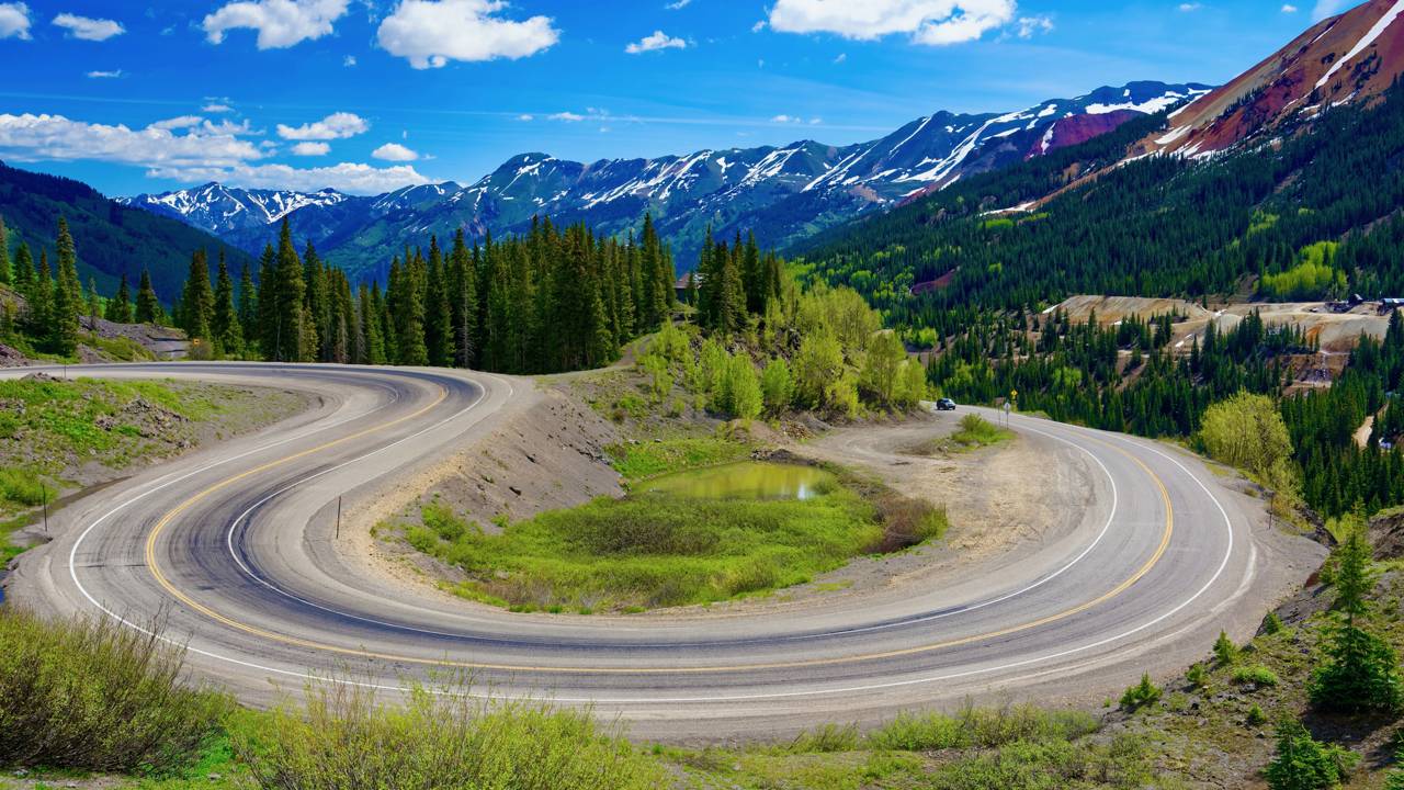 Rodovia no Colorado ganha fama por seus picos de 3.300 metros, pois o trajeto de 370 km serpenteia as montanhas de San Juan e virou a rota mais bela dos EUA