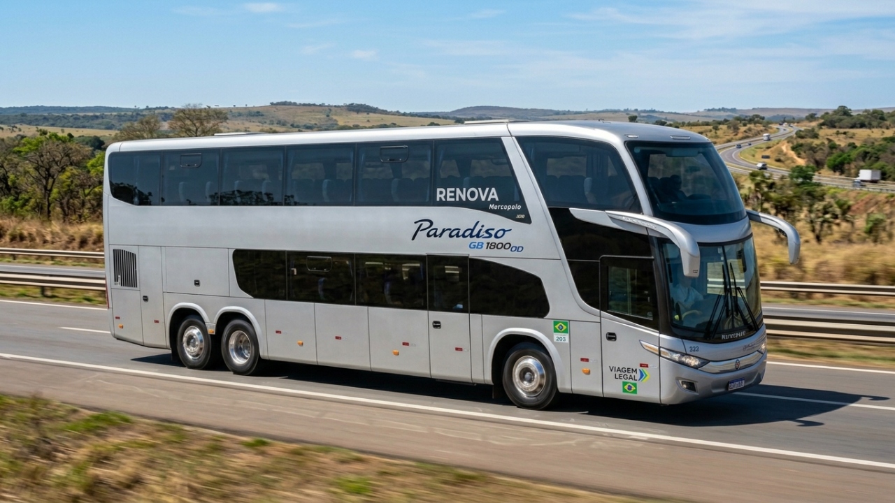 Reduzindo o consumo de diesel em 11% através de sua aerodinâmica, o gigante de dois andares acomoda 60 pessoas com poltronas de 180 graus