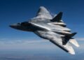 Com empuxo vetorado e tecnologia stealth de quinta geração, o caça russo Sukhoi SU-57 Felon, de US$ 110 milhões, desafia a supremacia aérea mundial