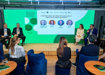 Dan Ioschpe, campeão de Alto Nível do Clima da COP30, André Corrêa do Lago, presidente da COP30, Ana Toni, CEO da COP30 e Marcelo Furtado, Head de Sustentabilidade na Itaúsa (Foto: Marcelo Pereira)
