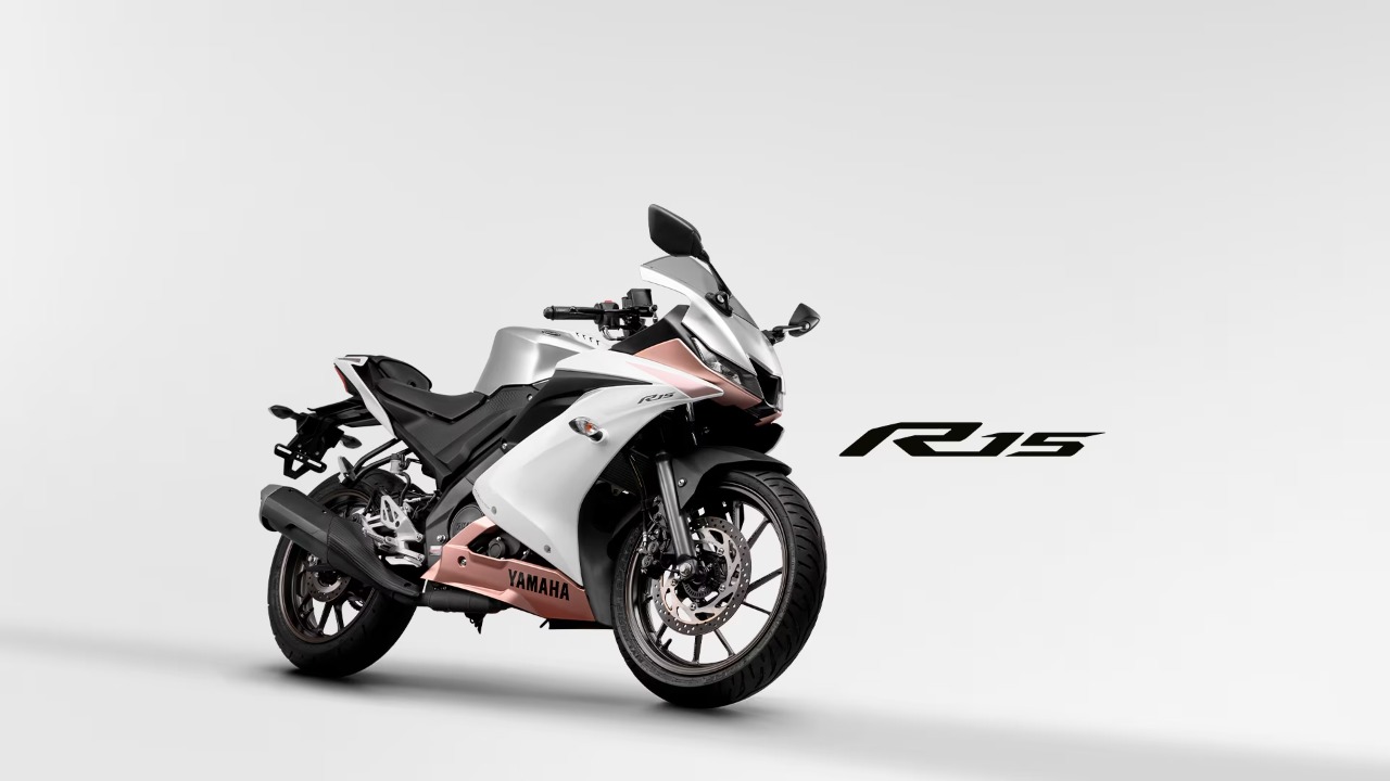 Utilizando tecnologia de comando variável e atingindo 35 km por litro, a esportiva de 155 cc da famosa marca japonesa virou a maior porta de entrada para a alta velocidade