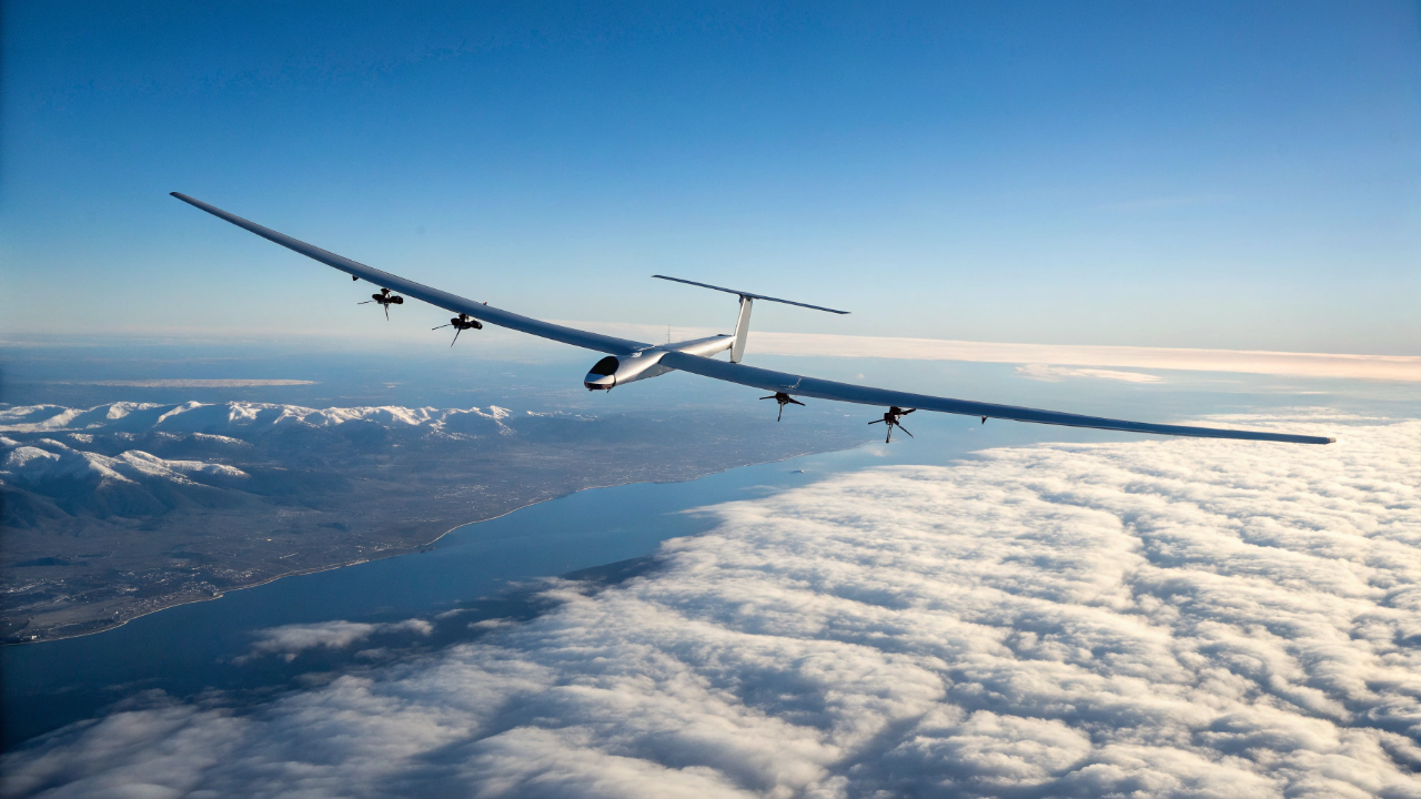 Esse drone fica dias no ar sem pousar e monitora centenas de quilômetros