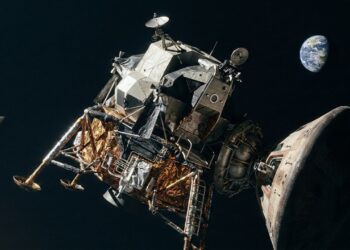 Apollo 13 expõe falhas em testes e fornecedores e vira aula de gestão de crise que muda normas de segurança nas missões seguintes